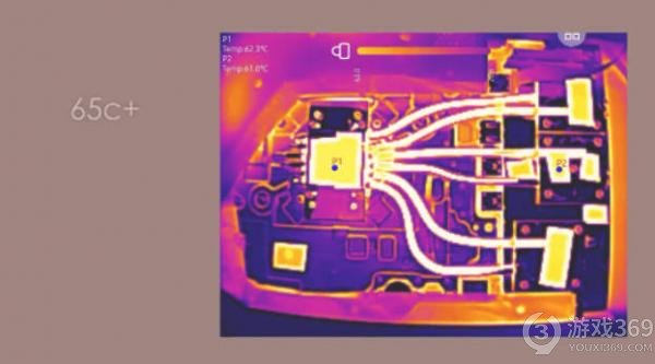 大神手工打造PS5 4K OLED一体机：携带便携PS5的新解决方案