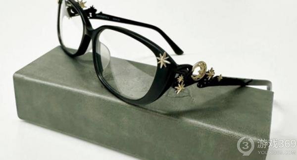 《猎天使魔女3》贝姐同款眼镜上市：日本市场售价1845元